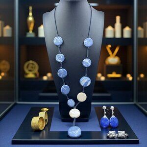 Chicos Blue White Beaded Statement Necklace NWT Bold Artsy Boho Festival Jewelry